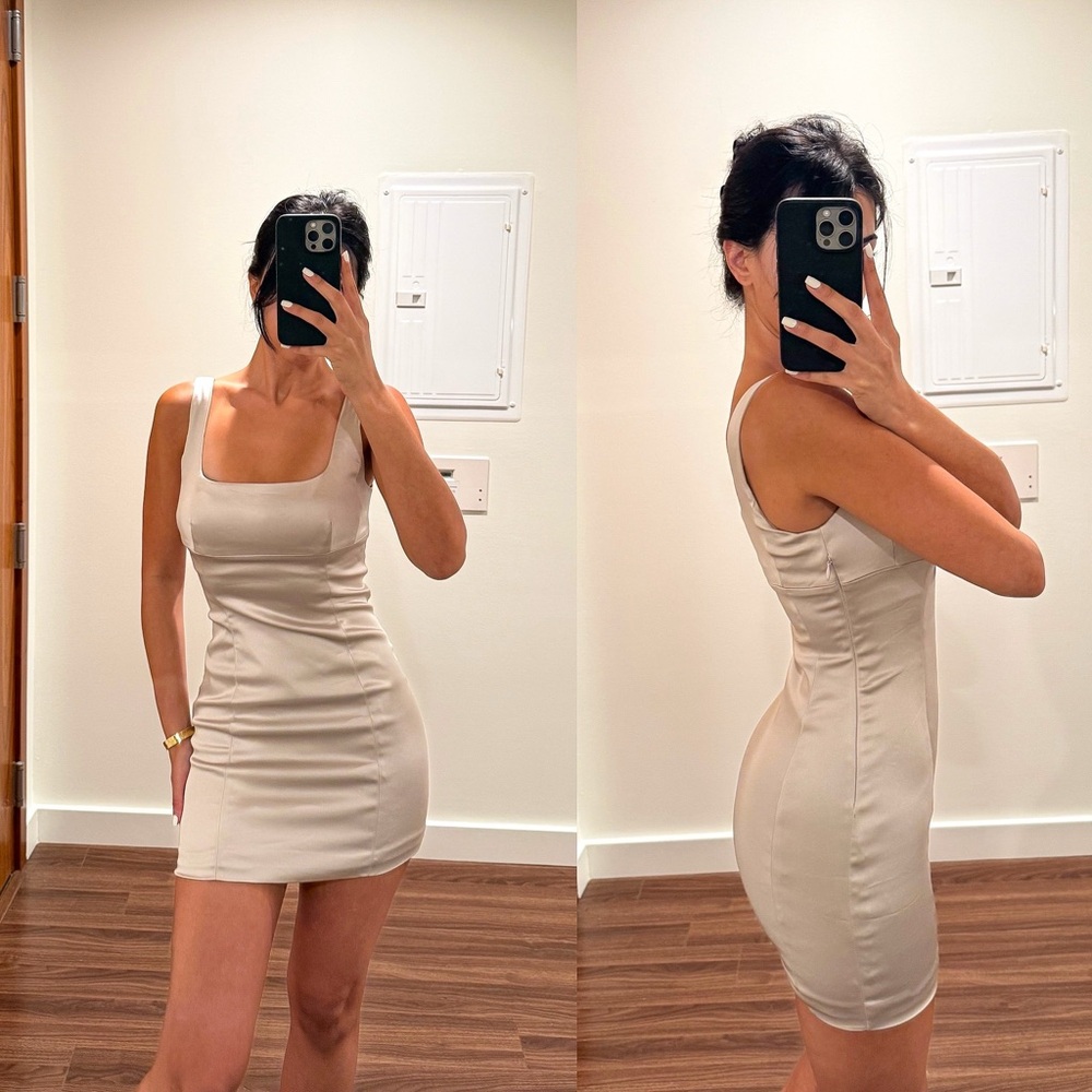 Aritiza Wilfred Silver/Cream Square-Neck Bodycon Mini Dress